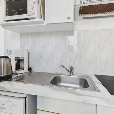Hébergement de vacances Maison 3 Pièces Pour 5, Grand Jardin, Terrasse, Parking Privé, Proche Plages - - Fr-1-326-448 *
